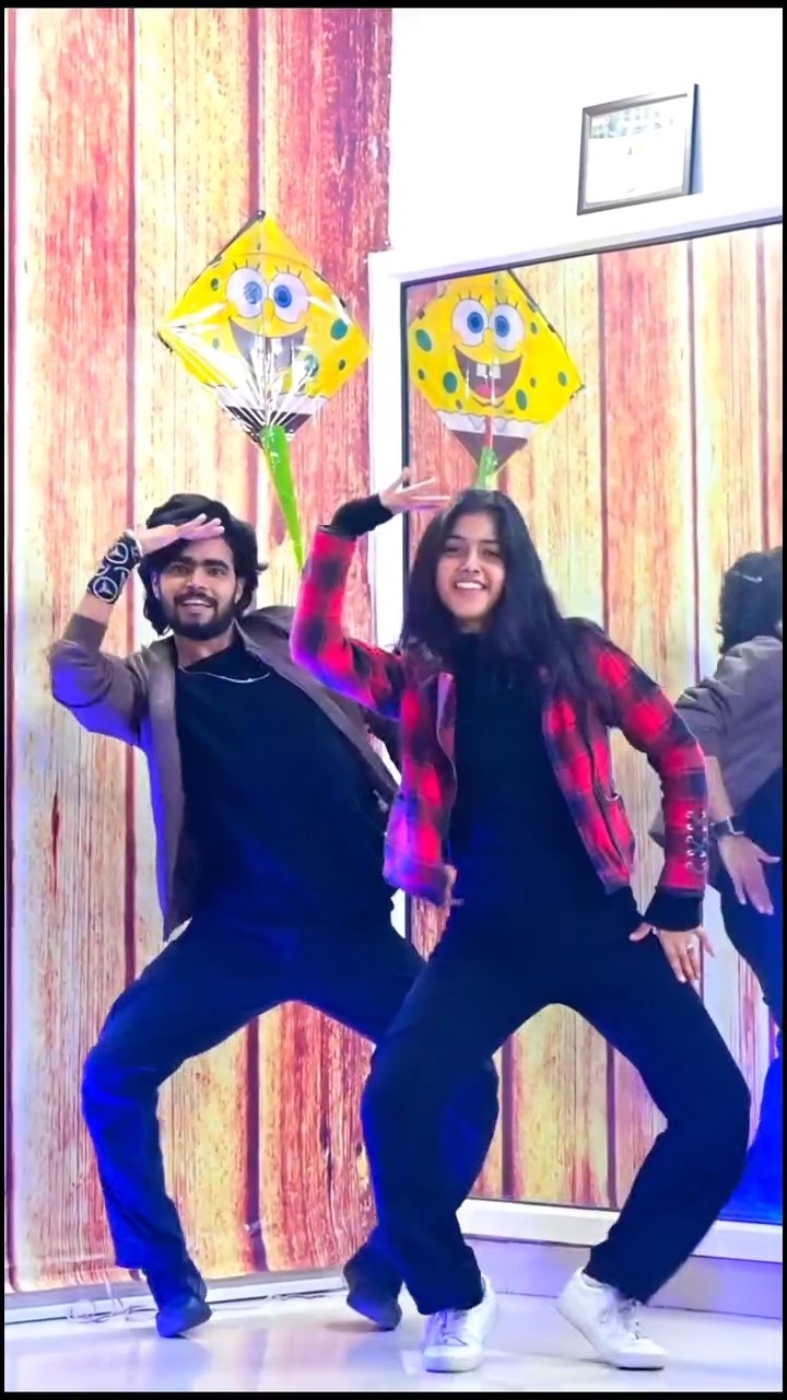 Maan meri jaan??| Trending Shorts| #love #dance #shorts #youtubeshorts #ytshorts #trending #2025